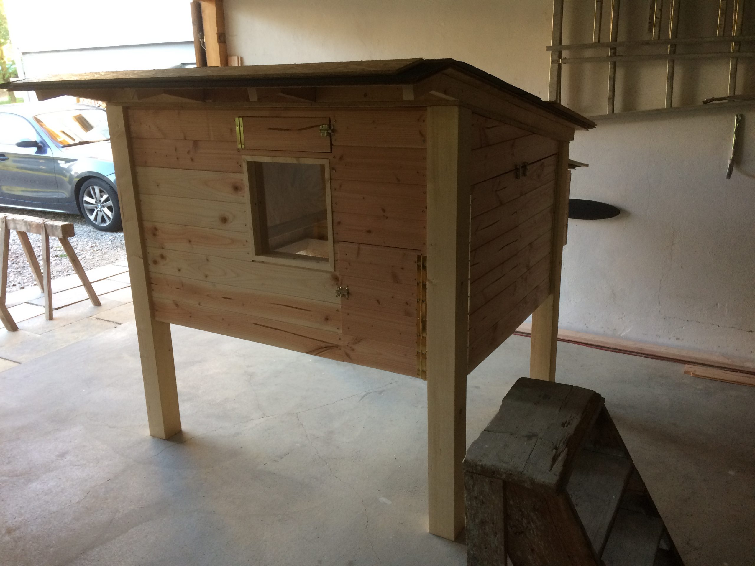 Hühnerstall selber bauen Hühnerhaltung im Garten Hühner Wissen